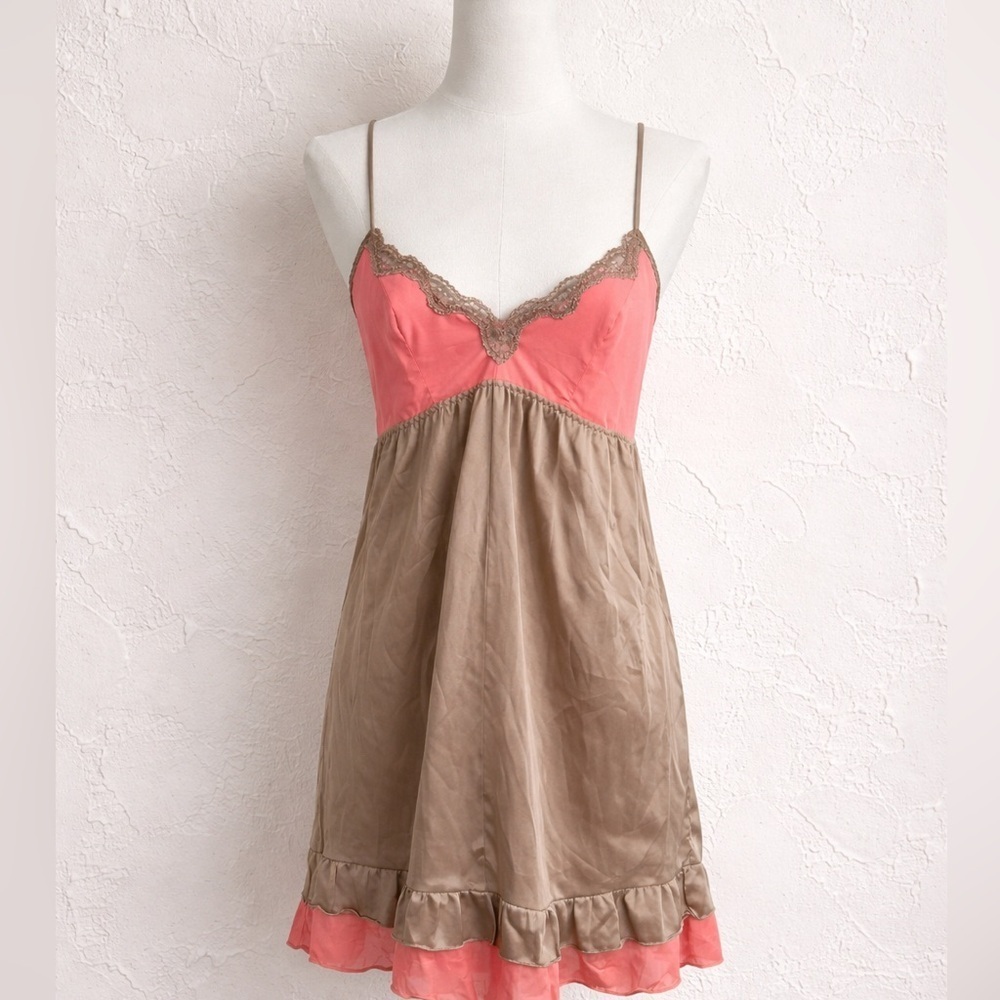 Vintage nylon and lace tan and blush slip dress  M